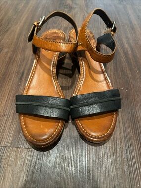Frye Phillip Seam Women's Black and Brown Ankle-Strap Sandals